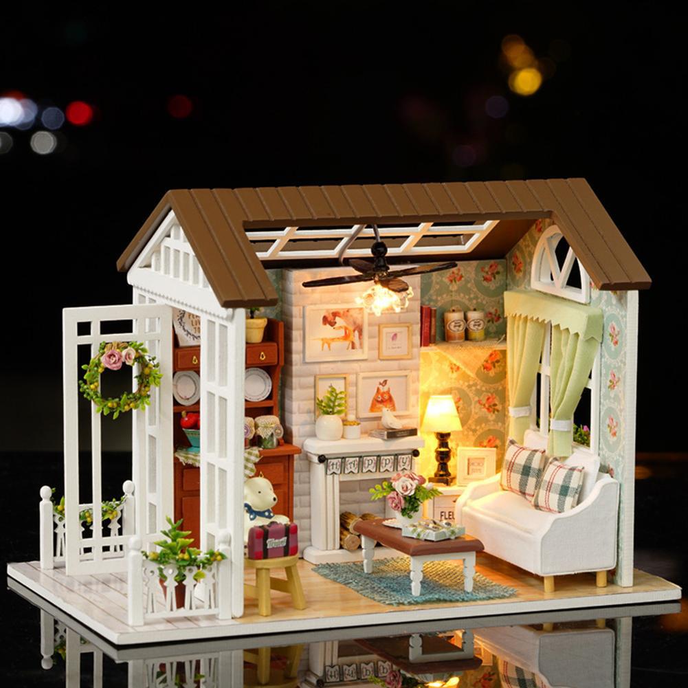 Miniature Dollhouse Sebastian Collection "Sebastian's Country Home" - Miniature Owl